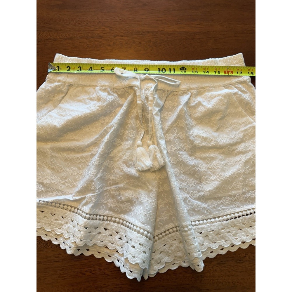 Veronica Beard Tijana Shorts Women's Size XL White Embroidered Scalloped Tassel‎ - Picture 7 of 13